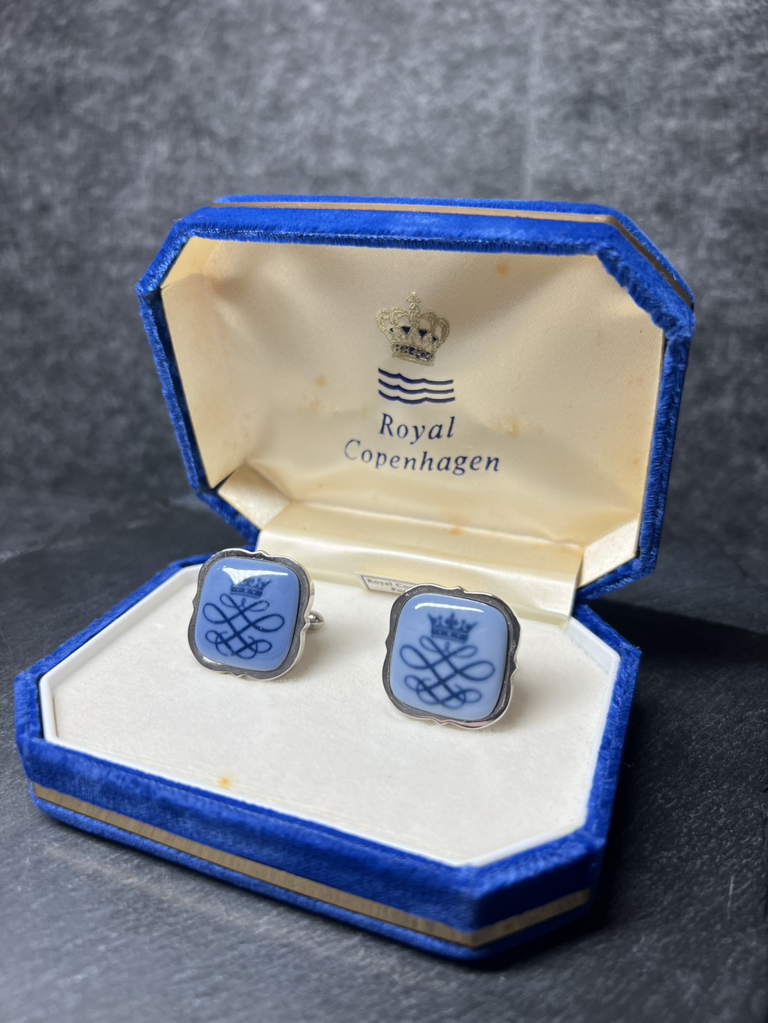 ロイヤルコペンハーゲンのカフス買取いたしました！！