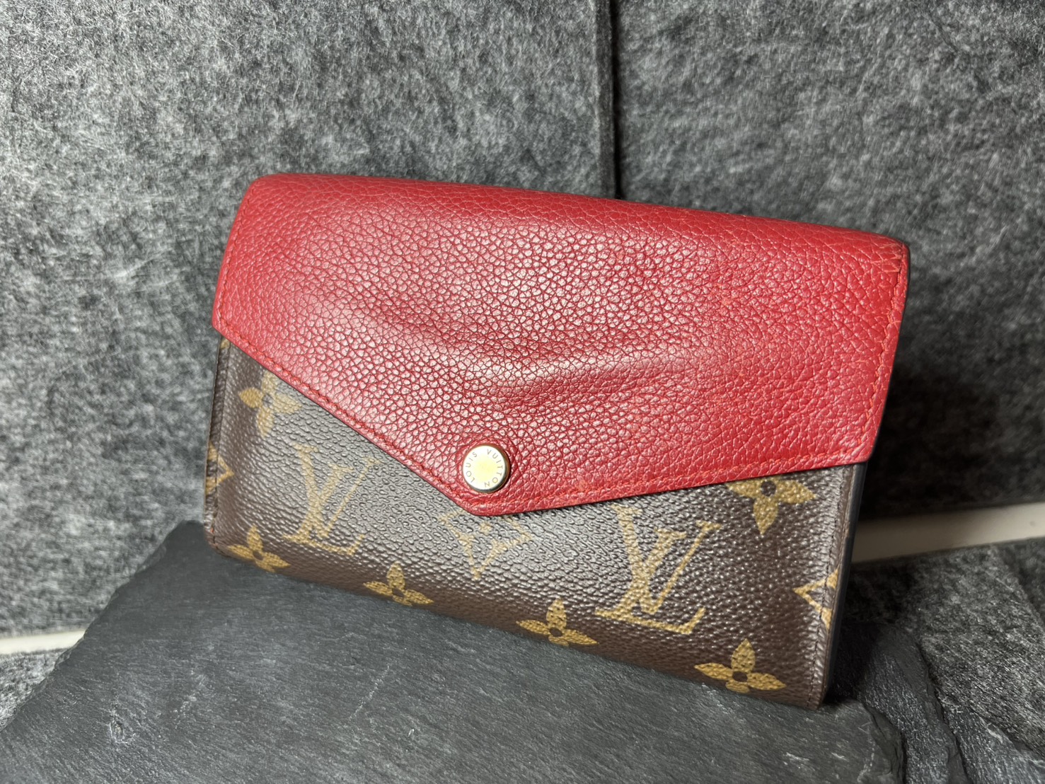 ヴィトンの財布を買取させていただきました！！