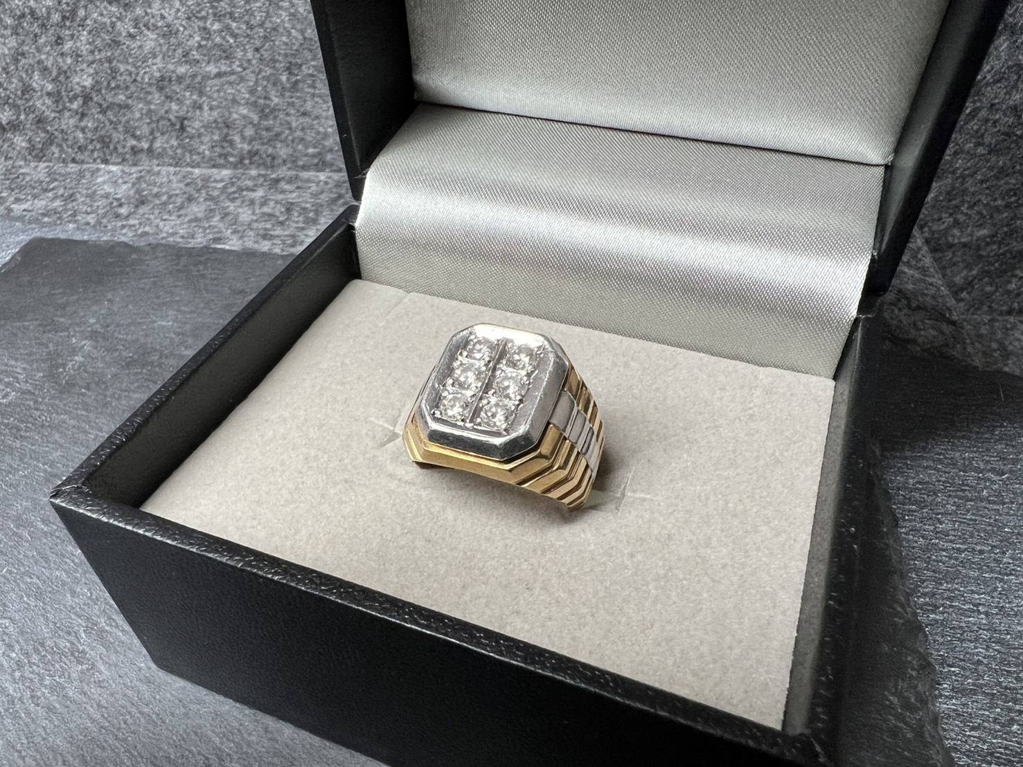 K18 PT900のコンビリングを買取させていただきました！！