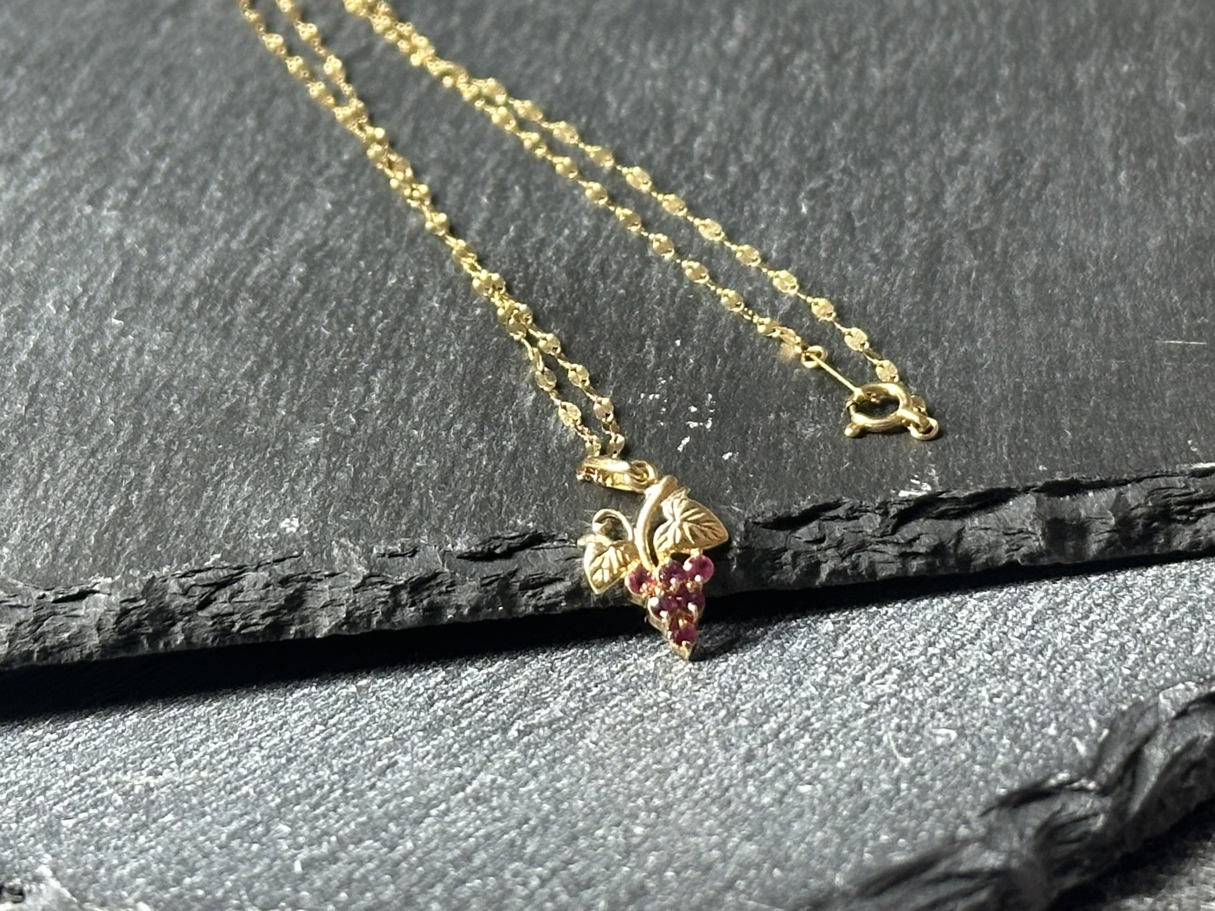 k18ブドウのネックレスをお買取りさせていただきました！