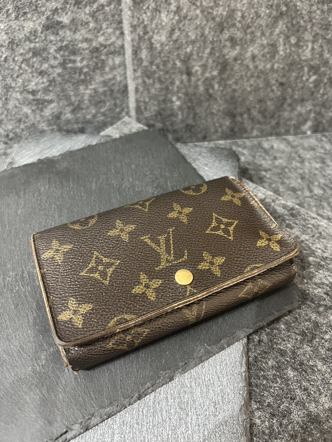ルイ・ヴィトンのお財布買い取らせていただきました！！！！