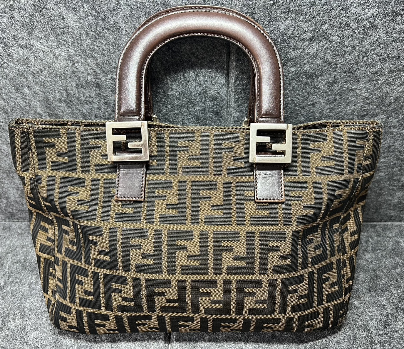 フェンディのズッカ柄トートバッグをお買取りしました！